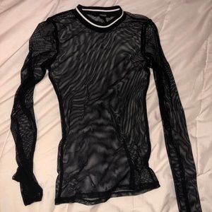 Net type long sleeve.